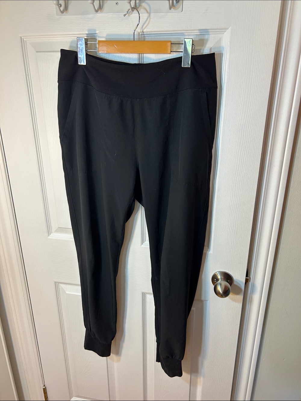 Patagonia Black Worn Wear W's Happy Hike Studio Pants size medium - Picture 2 of 9